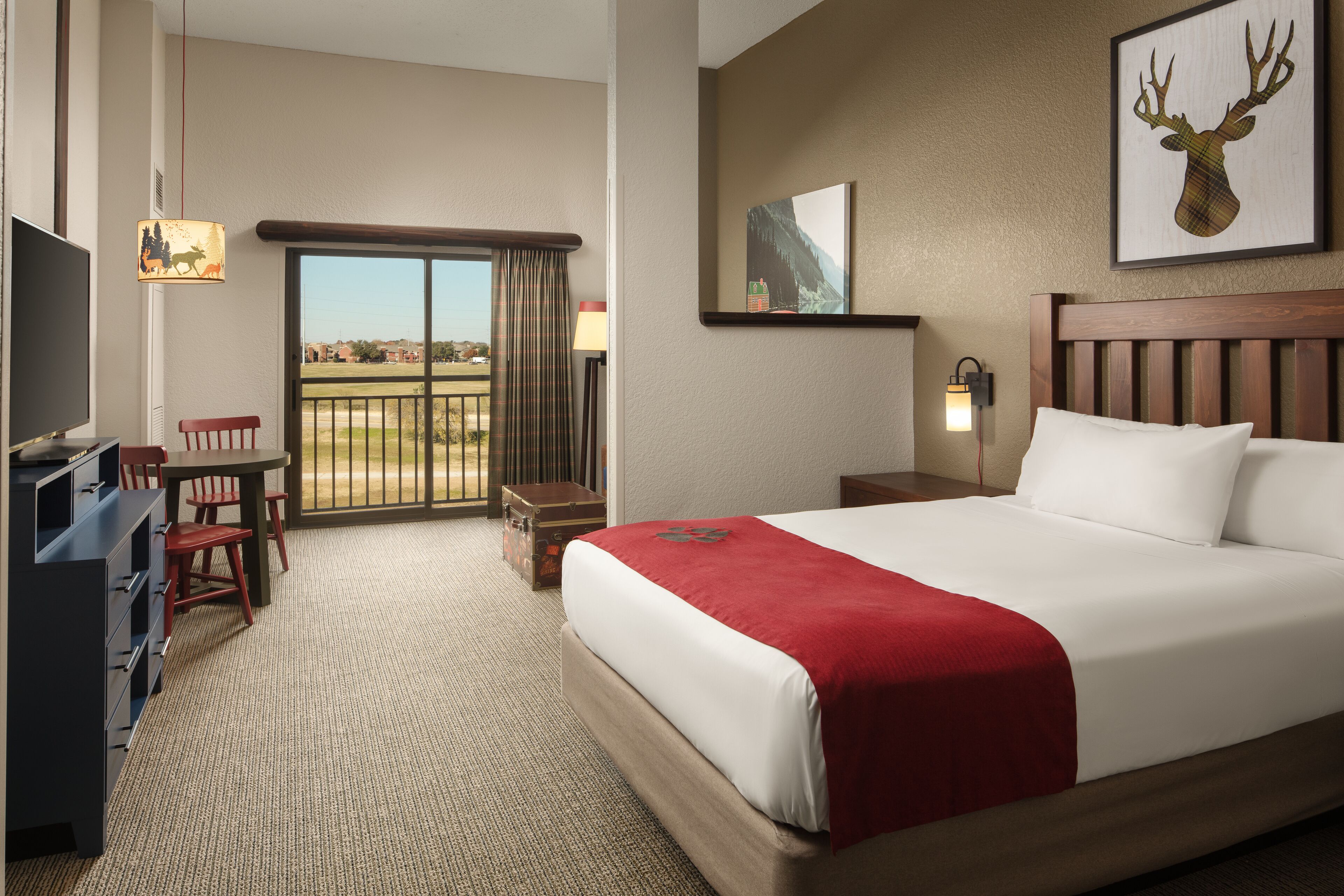 queen sofa accessible - water park included | in-room safe, iron/ironing board, internet, bed sheets