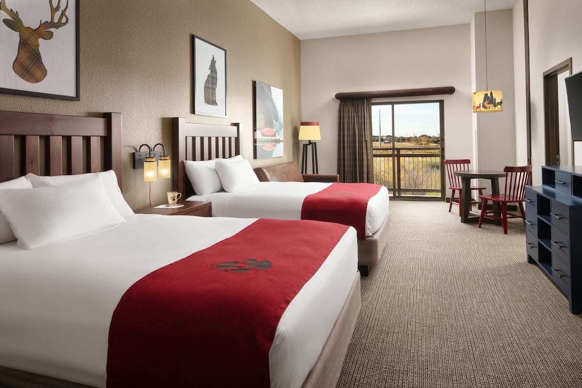 family suite - water park included | in-room safe, iron/ironing board, internet, bed sheets