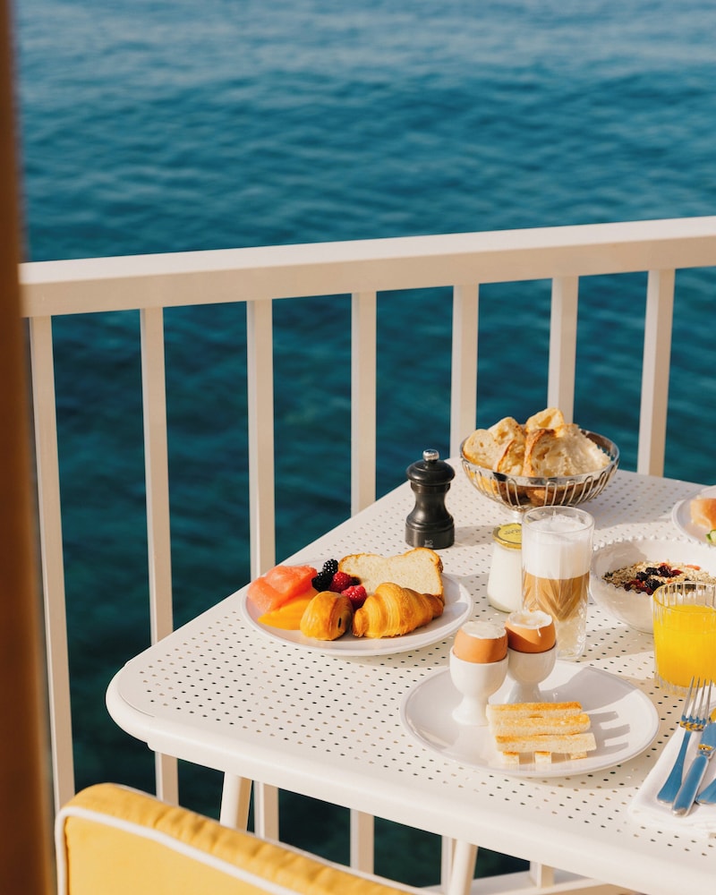 Les Roches Rouges Hotel, Saint Raphaël, Beaumier by null