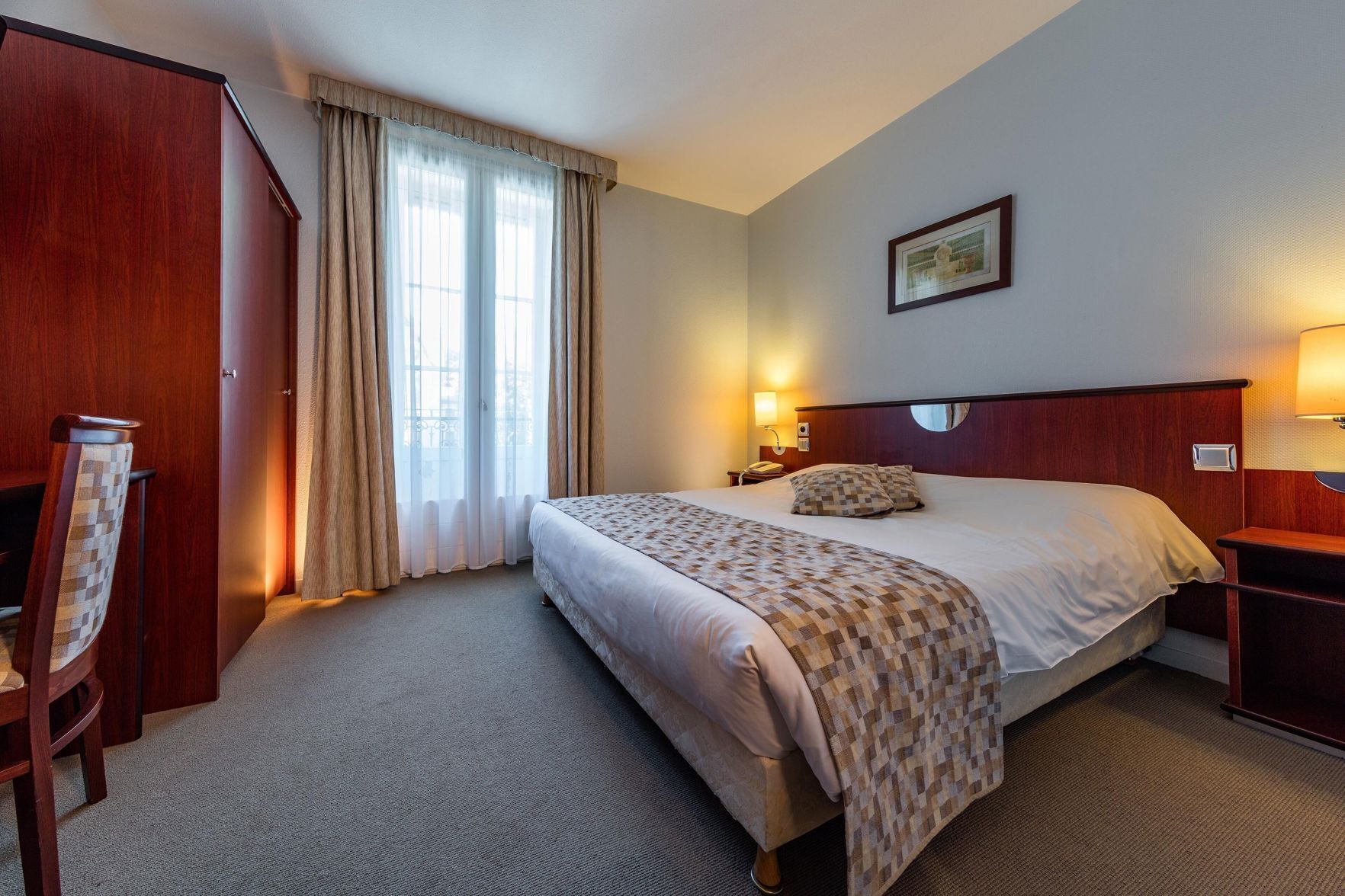 Premium bedding, desk, blackout curtains, iron/ironing board