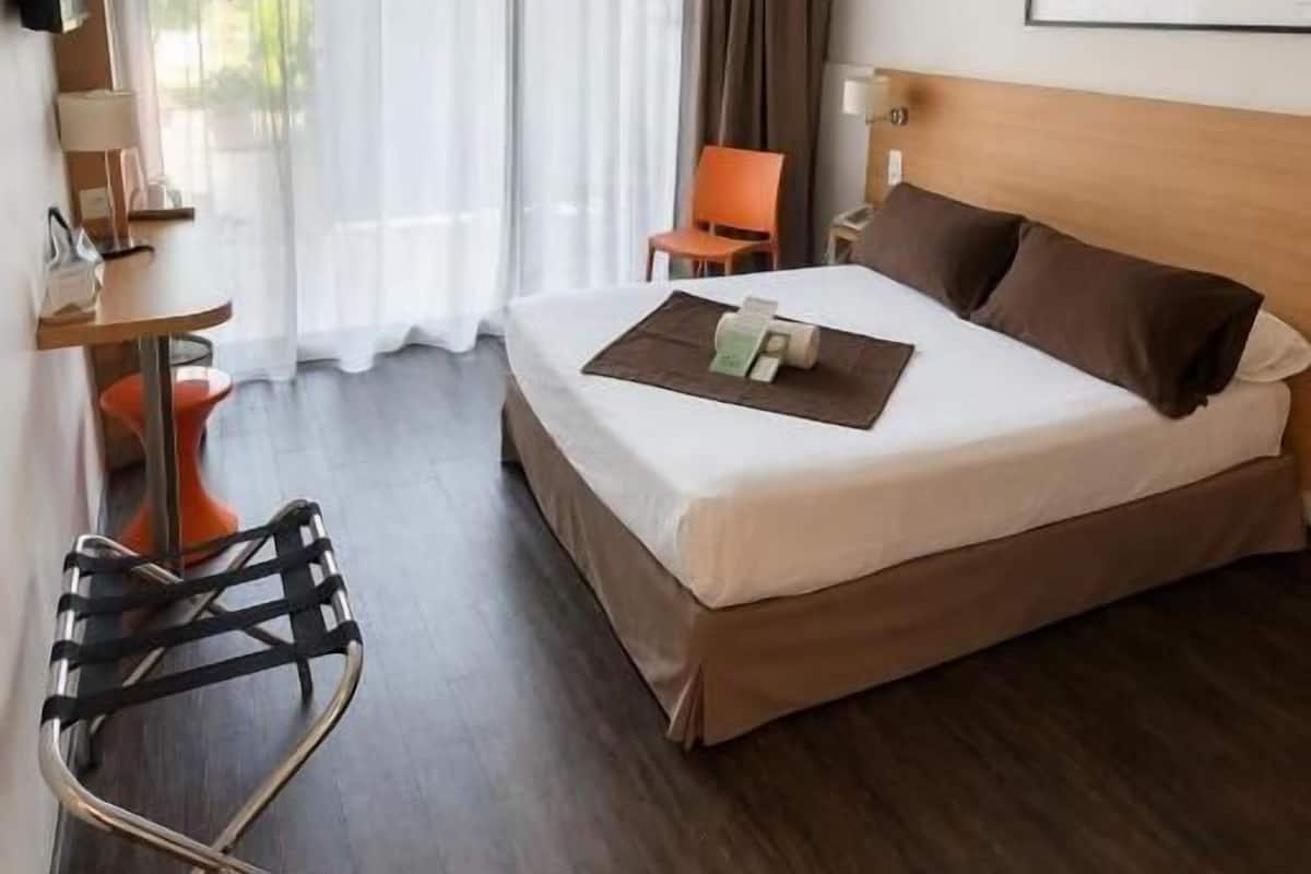 Chambres insonorisées, Wi-Fi gratuit, draps fournis