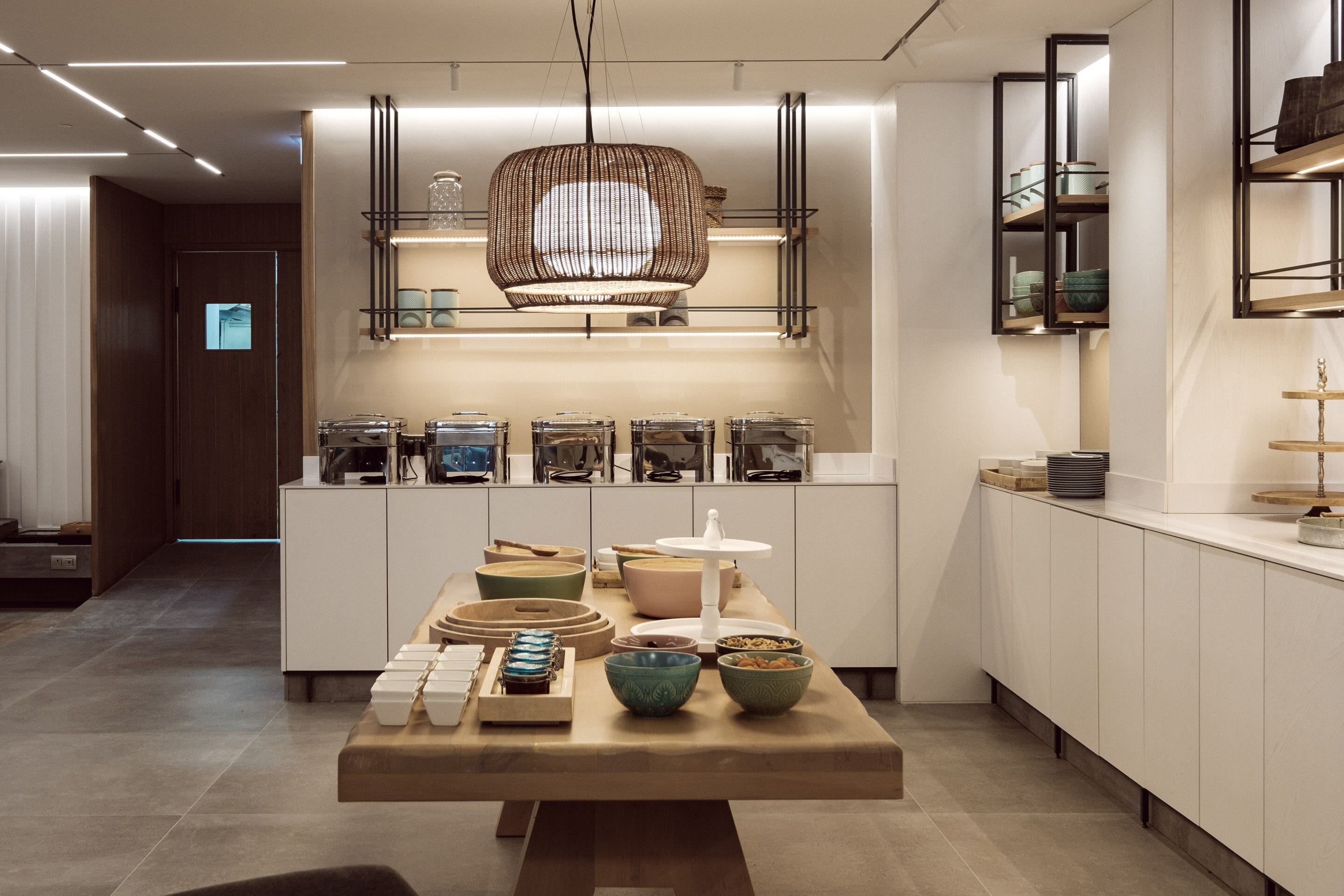 daily buffet breakfast (eur 18 per person)