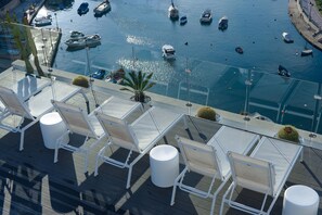 Outdoor pool - Hotel Juliani (St. Julian's)