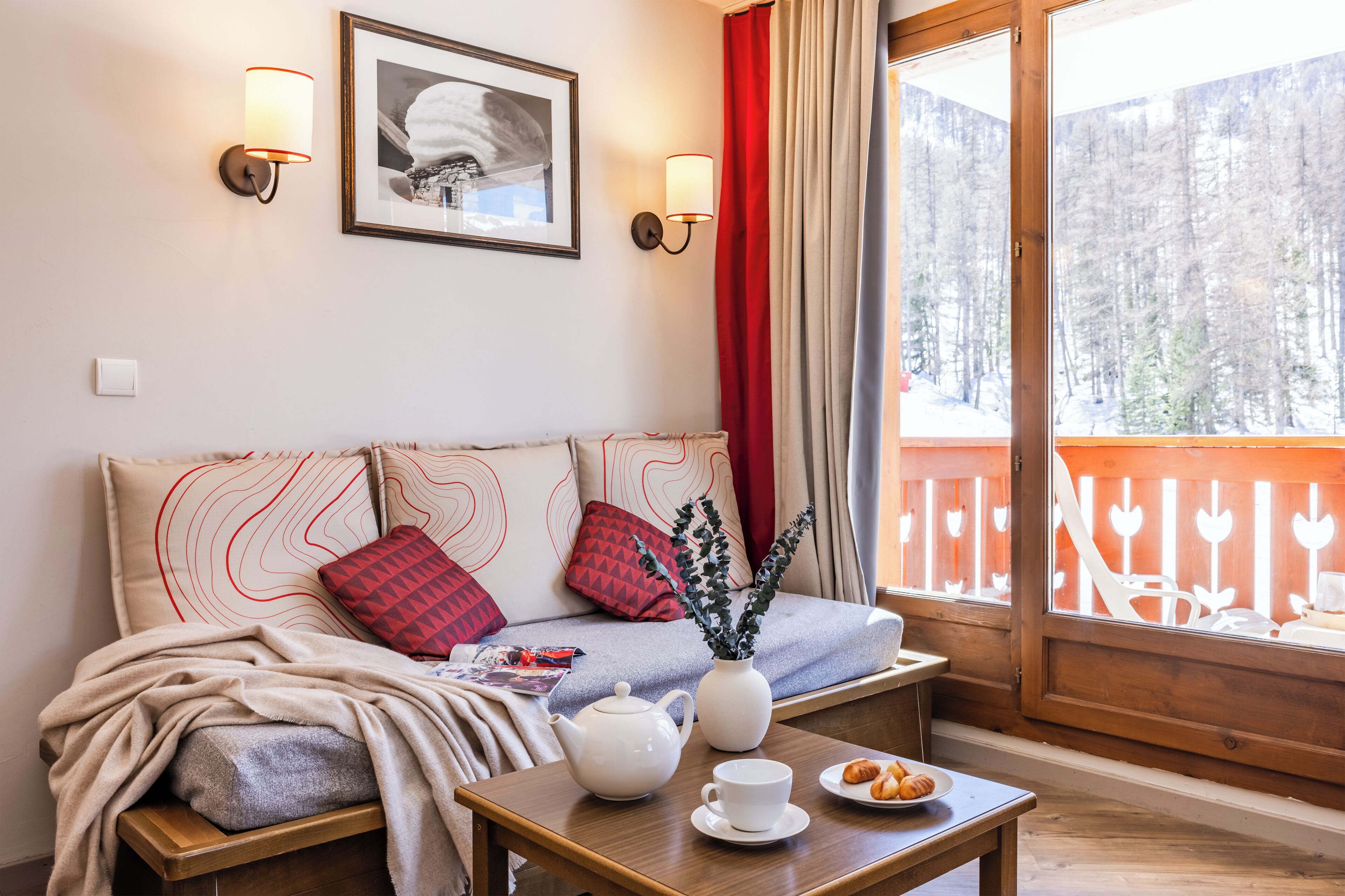 Appartement 4 personnes - 1 chambre - Vue montagne | Área de estar | TV