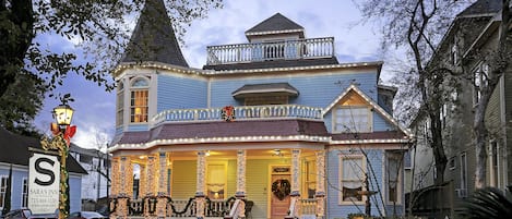 Front of property – evening/night