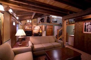 Suite (Buffalo Bill Suite) | Individually decorated, individually furnished, desk, iron/ironing board - Stone Mill Hotel & Suites (Lanesboro)