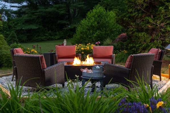 Exterior - 1802 House Bed and Breakfast (Kennebunkport)