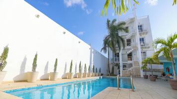 Alberca al aire libre