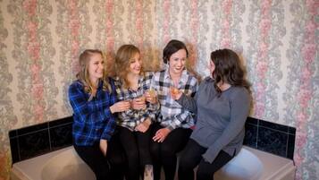 Bañera de hidromasaje privada