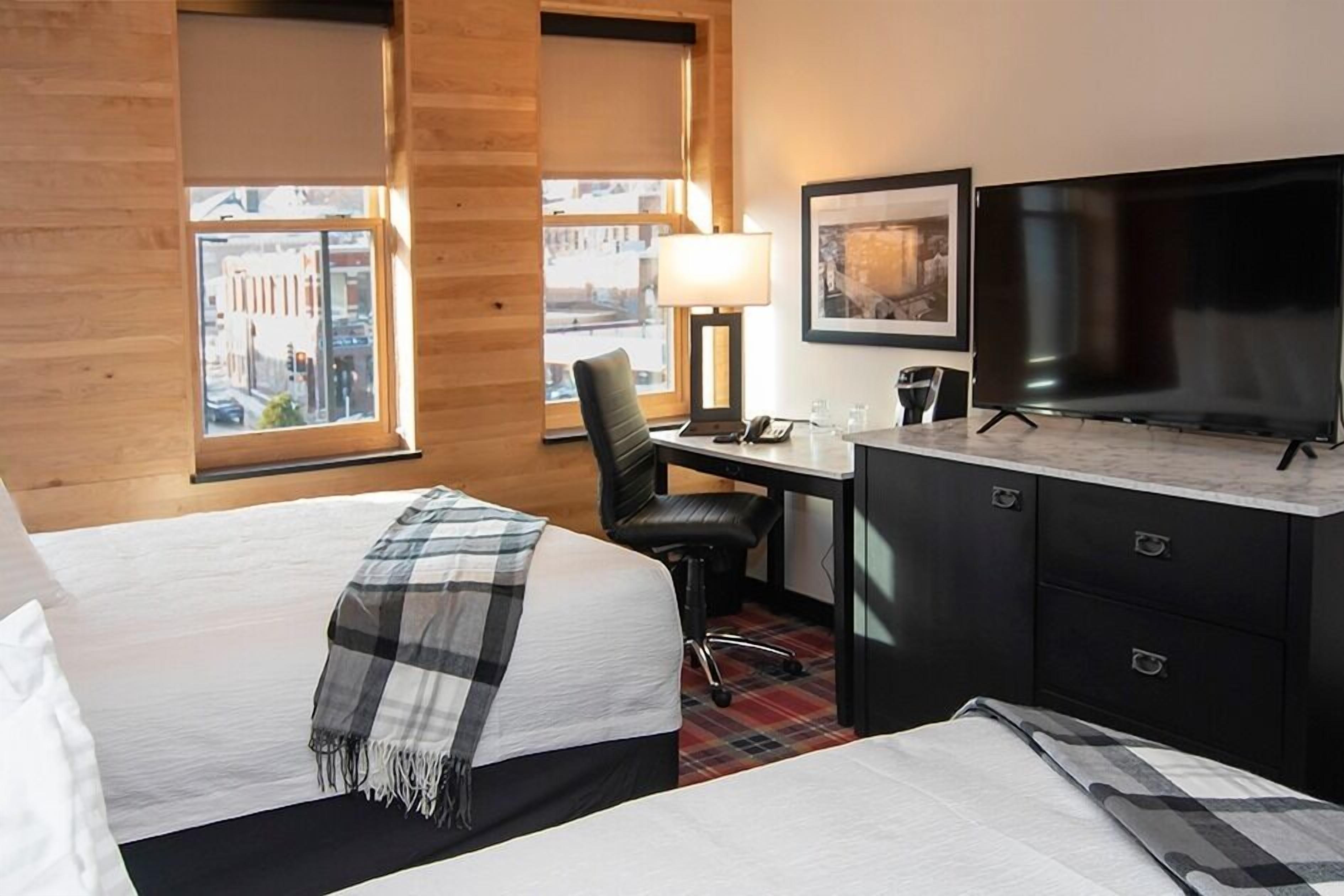 Kamar Basic | Didekorasi berbeda-beda dan dilengkapi dengan perabotan berbeda-beda