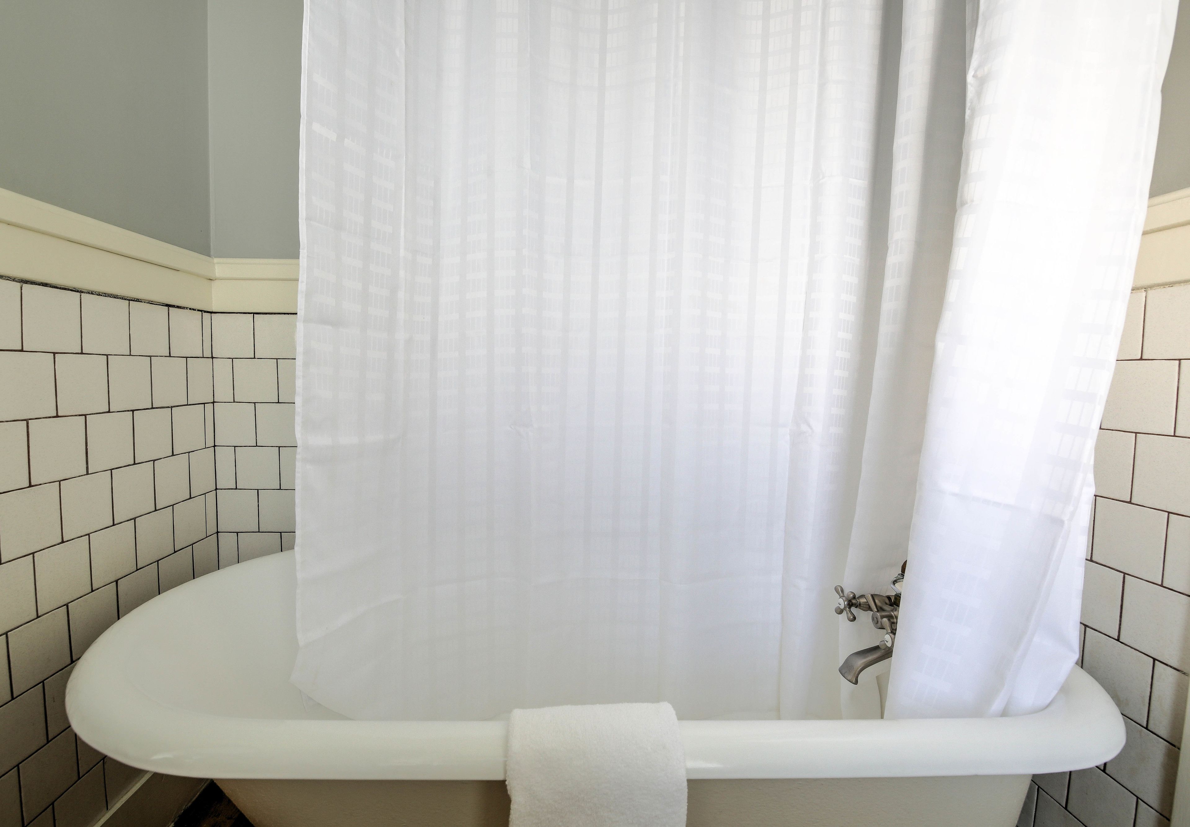 family double room single use, 2 bedrooms | iron/ironing board, rollaway beds, free wifi