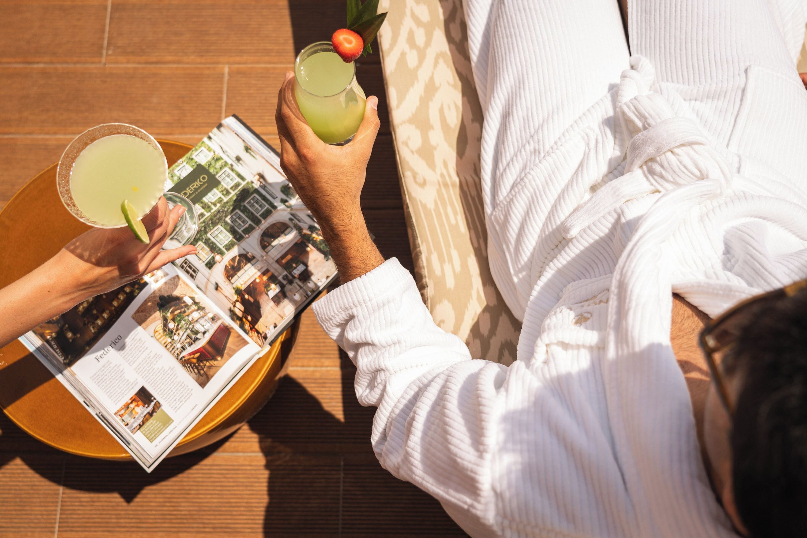 Premium Double or Twin Room, Sea View and SPA Access | Ropa de cama de alta calidad, minibar, caja fuerte y escritorio