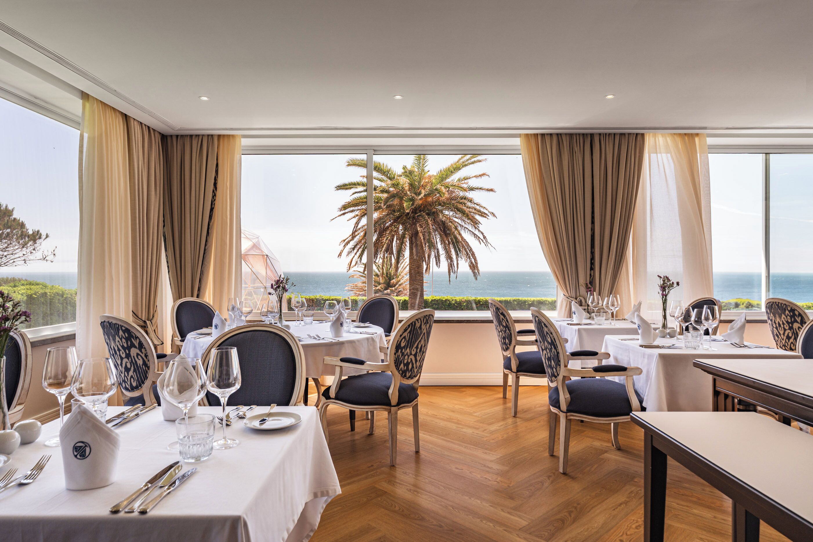 Breakfast, lunch served; Mediterranean cuisine, ocean views 