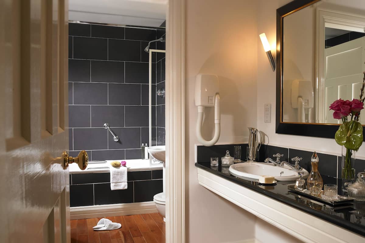 in-room safe, desk, iron/ironing board, free wifi