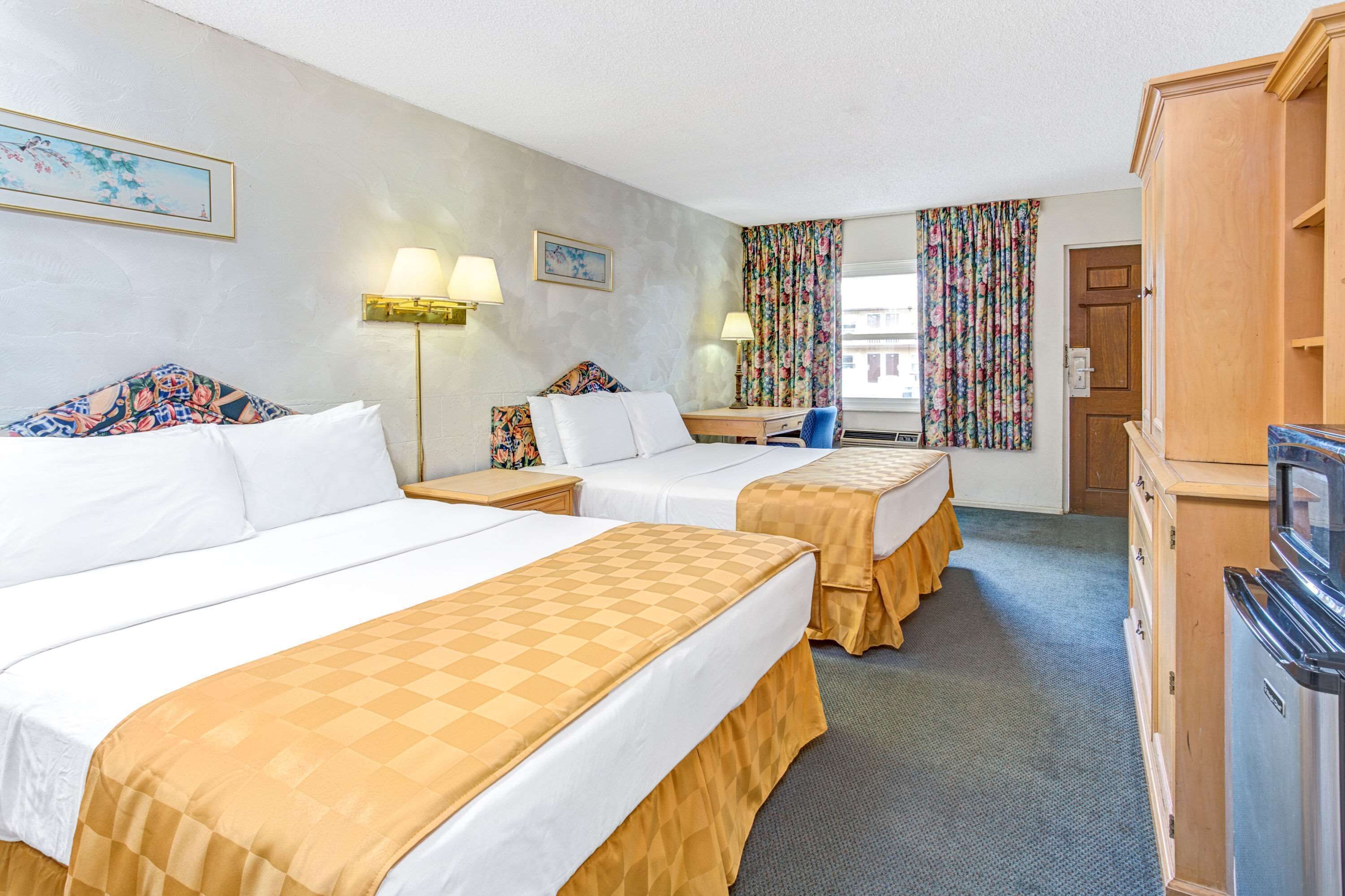 Foto - Knights Inn Kissimmee