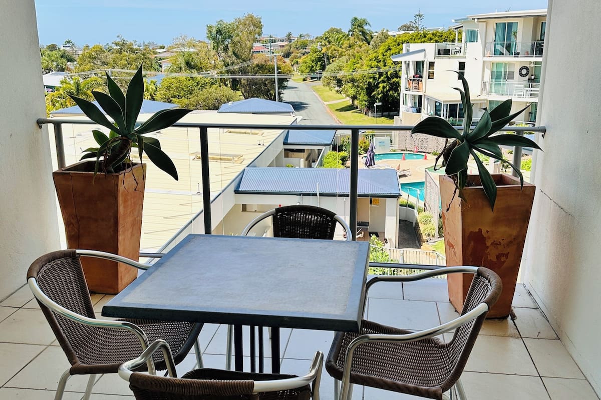 Departamento (Apartment #4062) | Ropa de cama de alta calidad y cortinas blackout