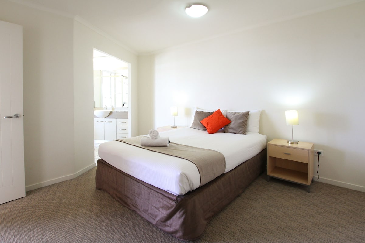 One Bedroom Apartment | 1 slaapkamer, luxe beddengoed, verduisterende gordijnen