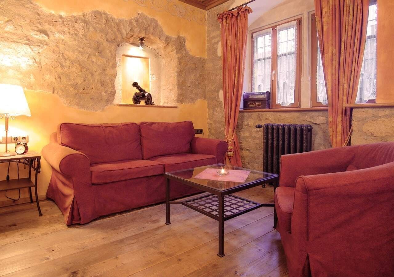 deluxe room (explorer) | 1 bedroom, in-room safe, individually furnished, desk