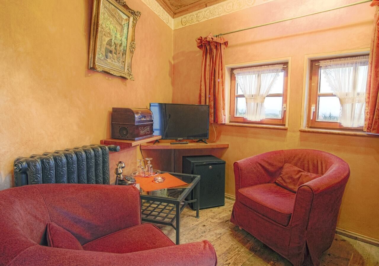 signature double room | 1 bedroom, in-room safe, individually furnished, desk