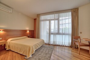 Kamar Double Standar | Pemandangan dari kamar