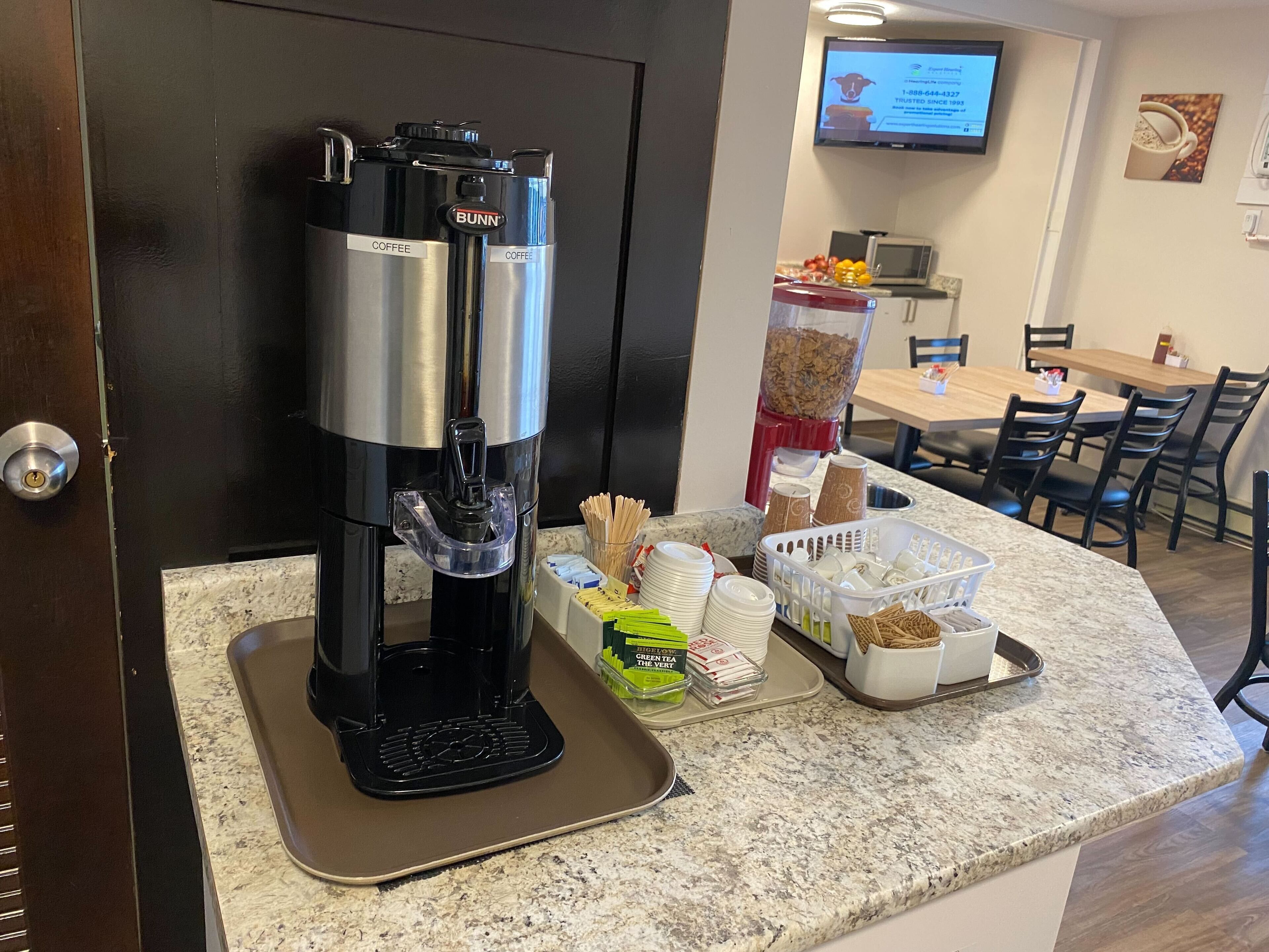 free daily continental breakfast