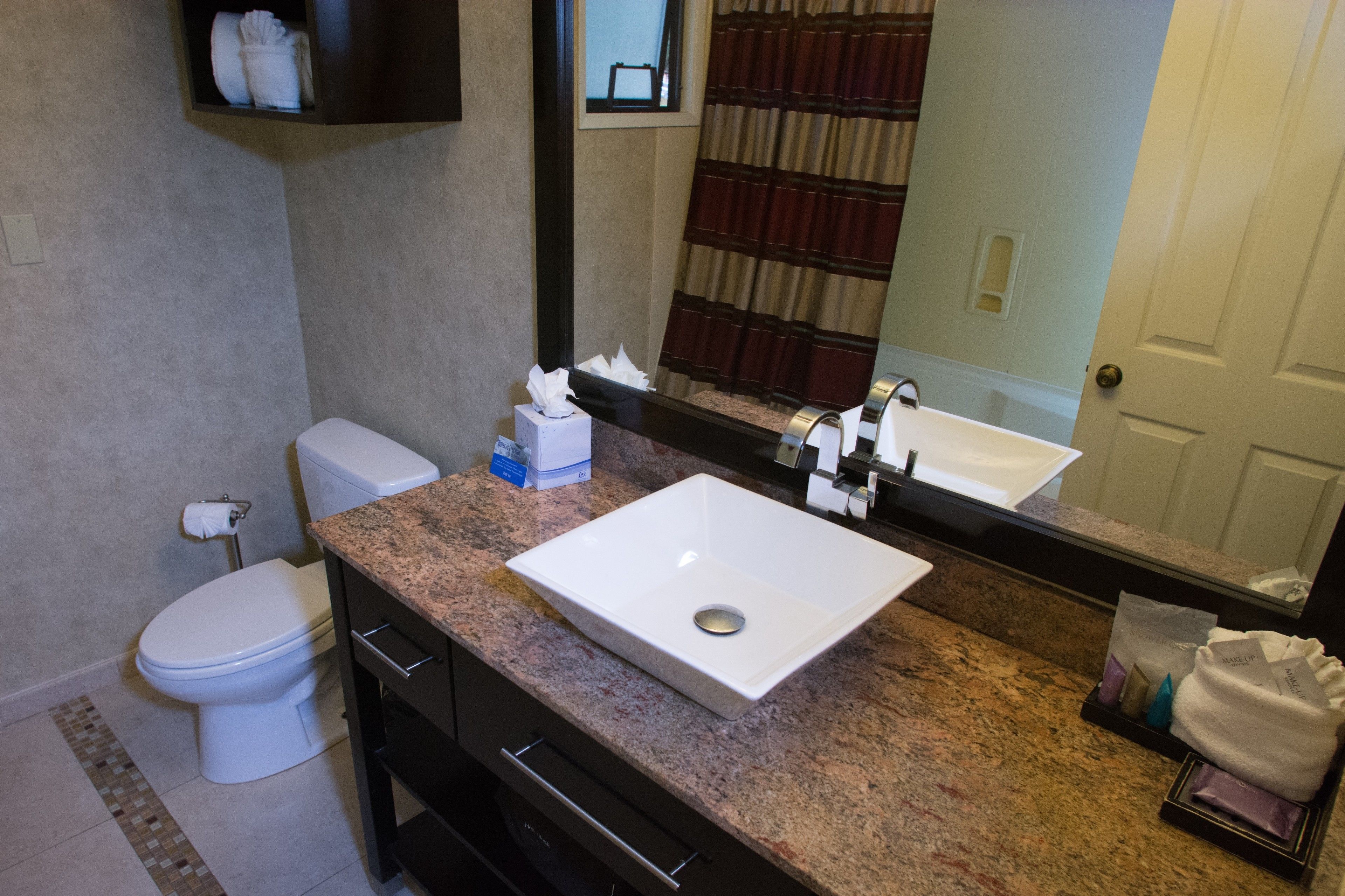 Bañera con ducha, bañera de hidromasaje