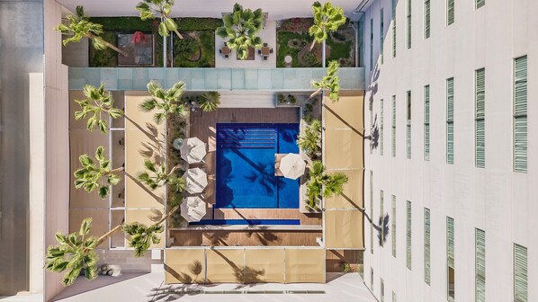 Outdoor pool - Fiesta Inn Torreon Galerias (Torreón)