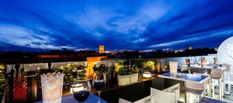 Hotel Patio de la Alameda