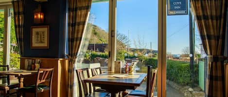 Desayuno inglés (GBP 15.95 por persona)