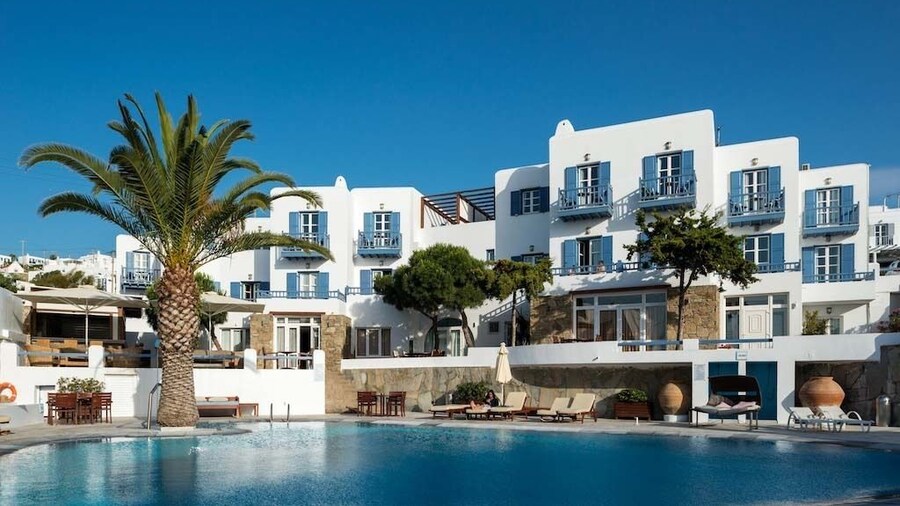 Poseidon Hotel & Suites