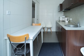 Apartment, 3 Bedrooms | Private kitchen - Hotel Bellevue am Kurfürstendamm (Berlin)