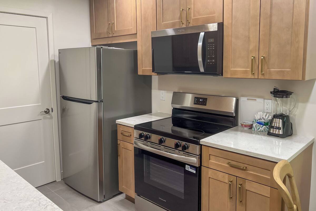 fridge, microwave, coffee/tea maker, freezer