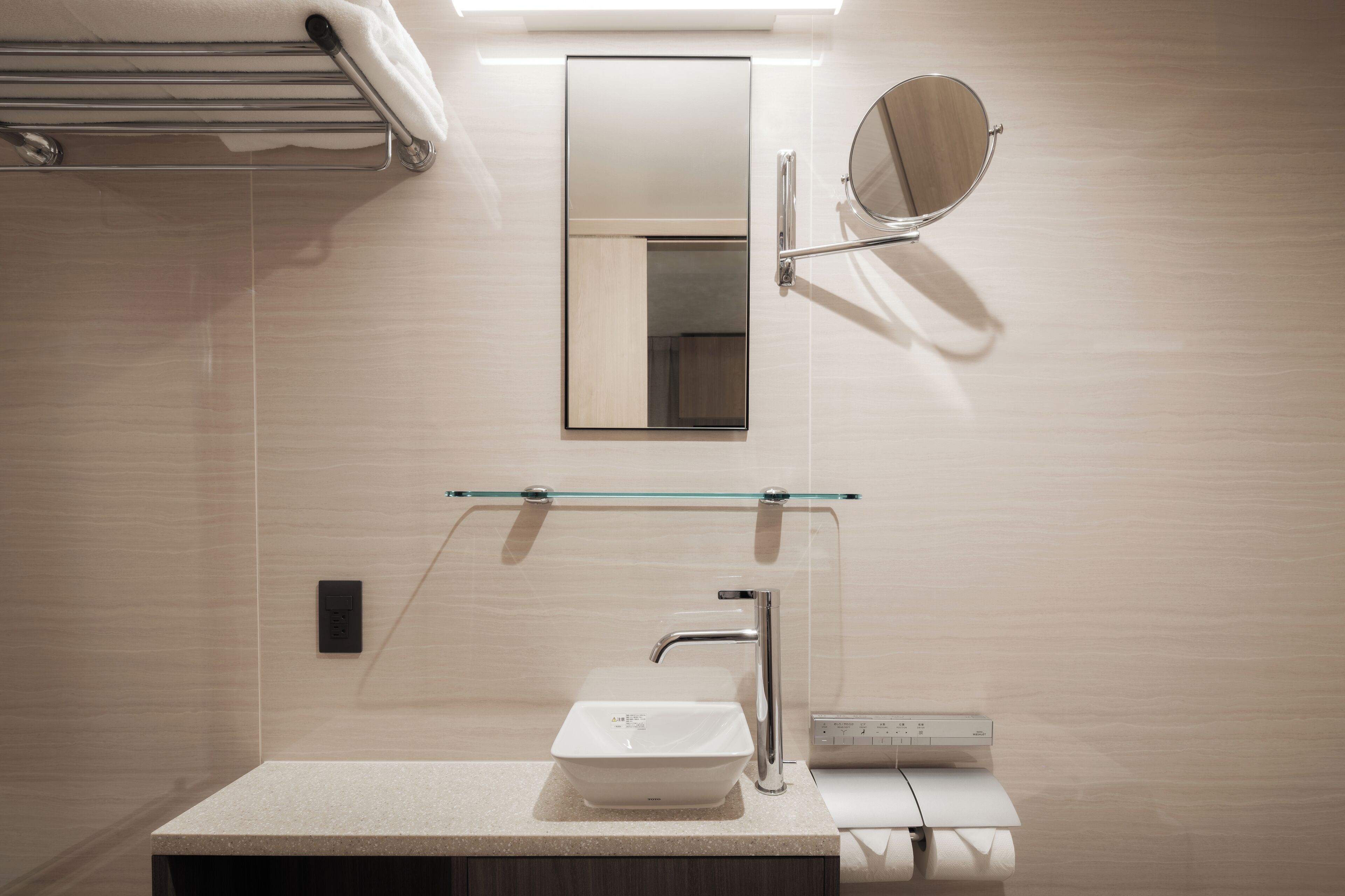 family 4, non-smoking | bathroom | shower, rainfall showerhead, free toiletries, hair dryer