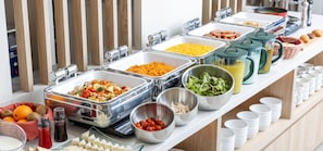 Daily buffet breakfast (JPY 1650 per person) - the b akasaka (Tokyo)