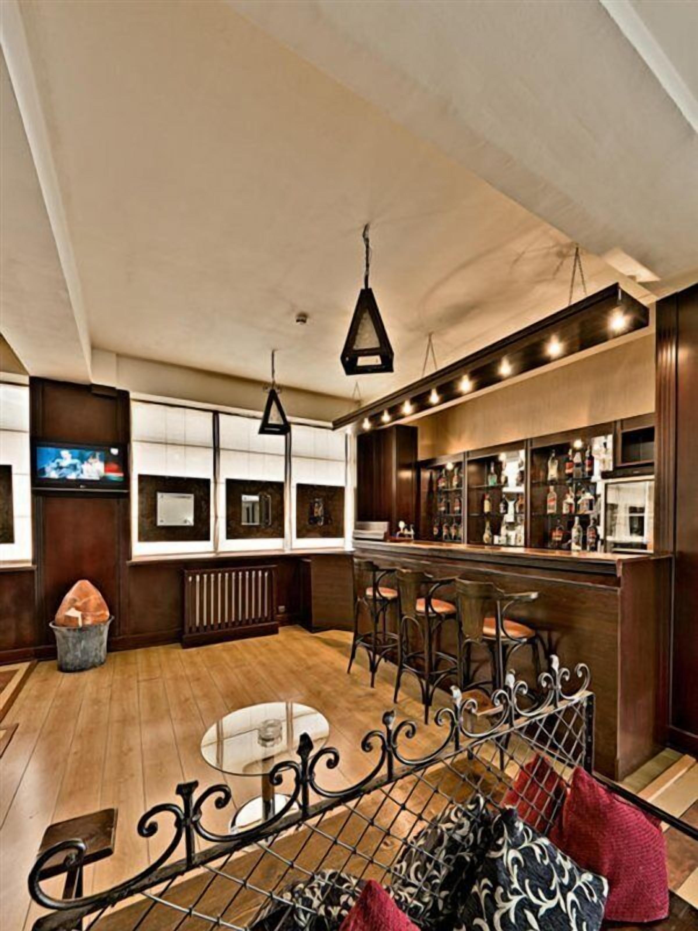 Bar (på overnatningsstedet)