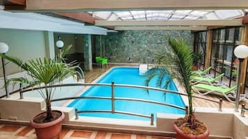 Indoor pool, outdoor pool