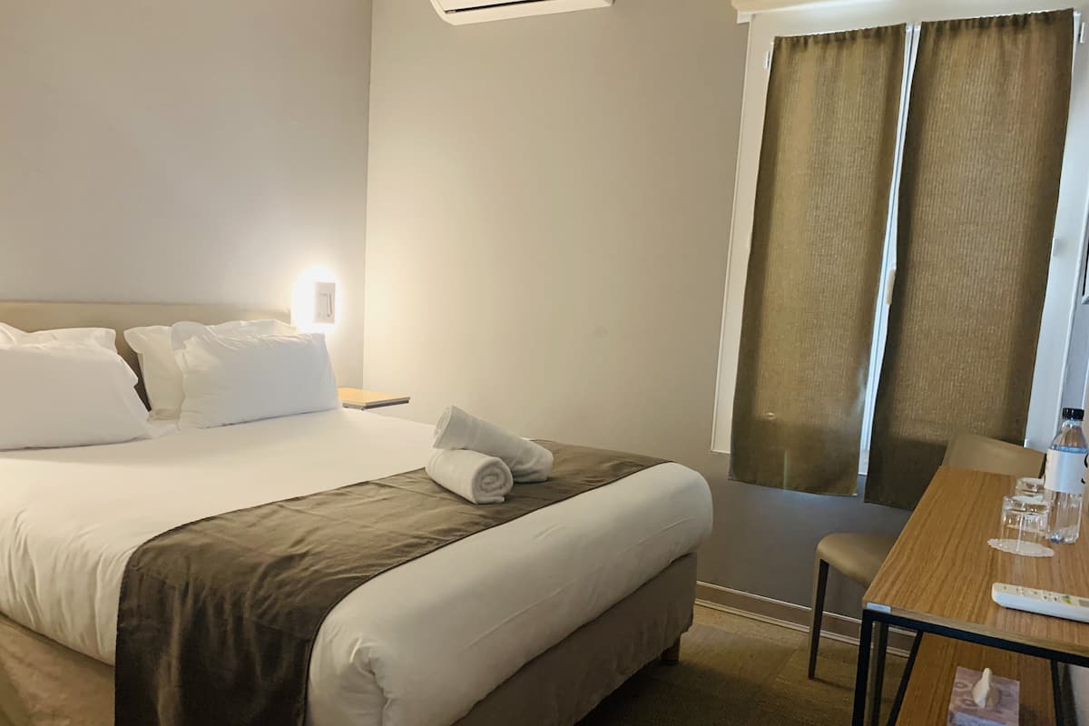 Room 12m2, back view, no sea view | Premium bedding, in-room safe, blackout drapes, soundproofing