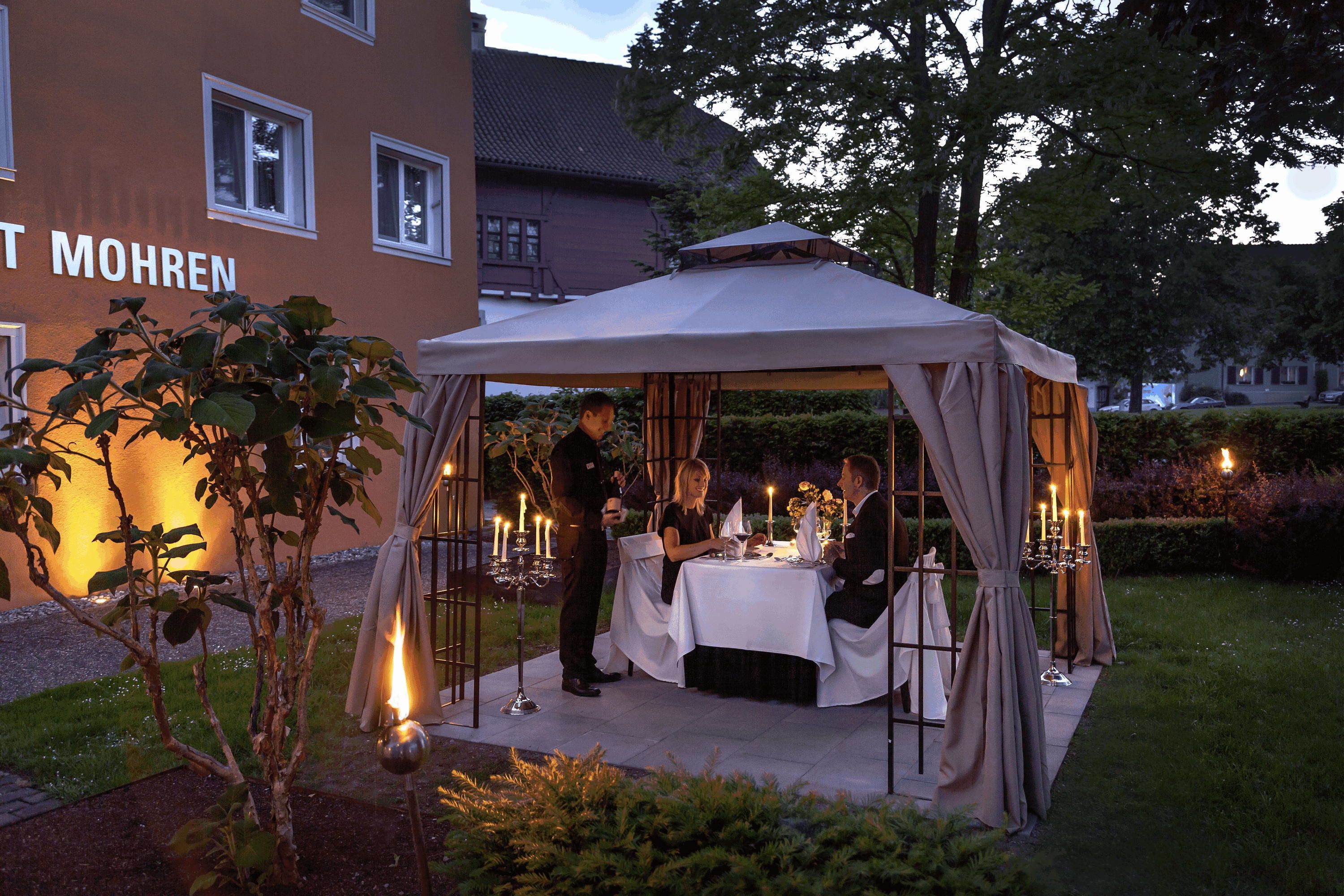 lunch and dinner served, local and international cuisine