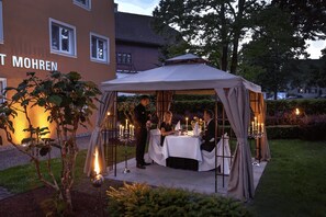 Lunsj og middag serveres