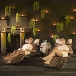 Sauna, steam room, body treatments, aromatherapy, body wraps
