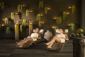 Sauna, bany turc, tractaments corporals i tractaments d'aromateràpia 