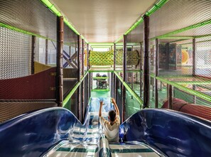 Children’s play area – indoor
