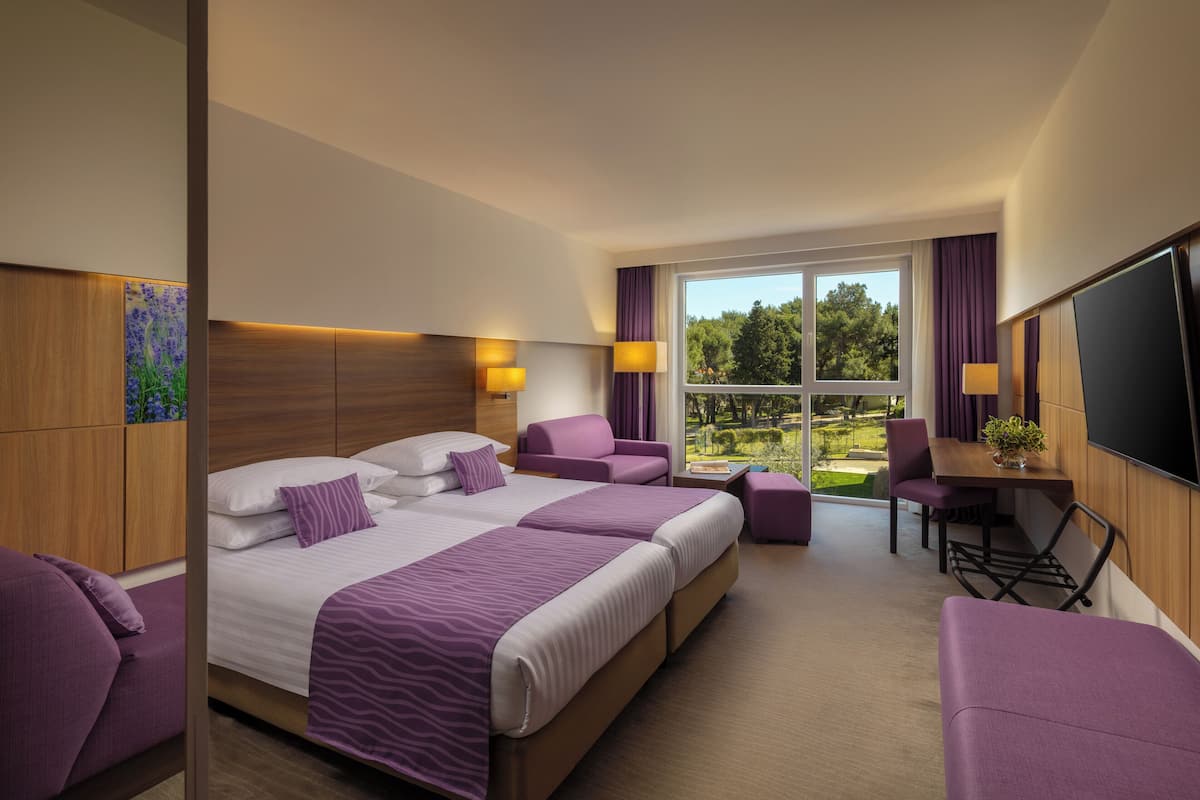 1 bedroom, minibar, in-room safe, desk