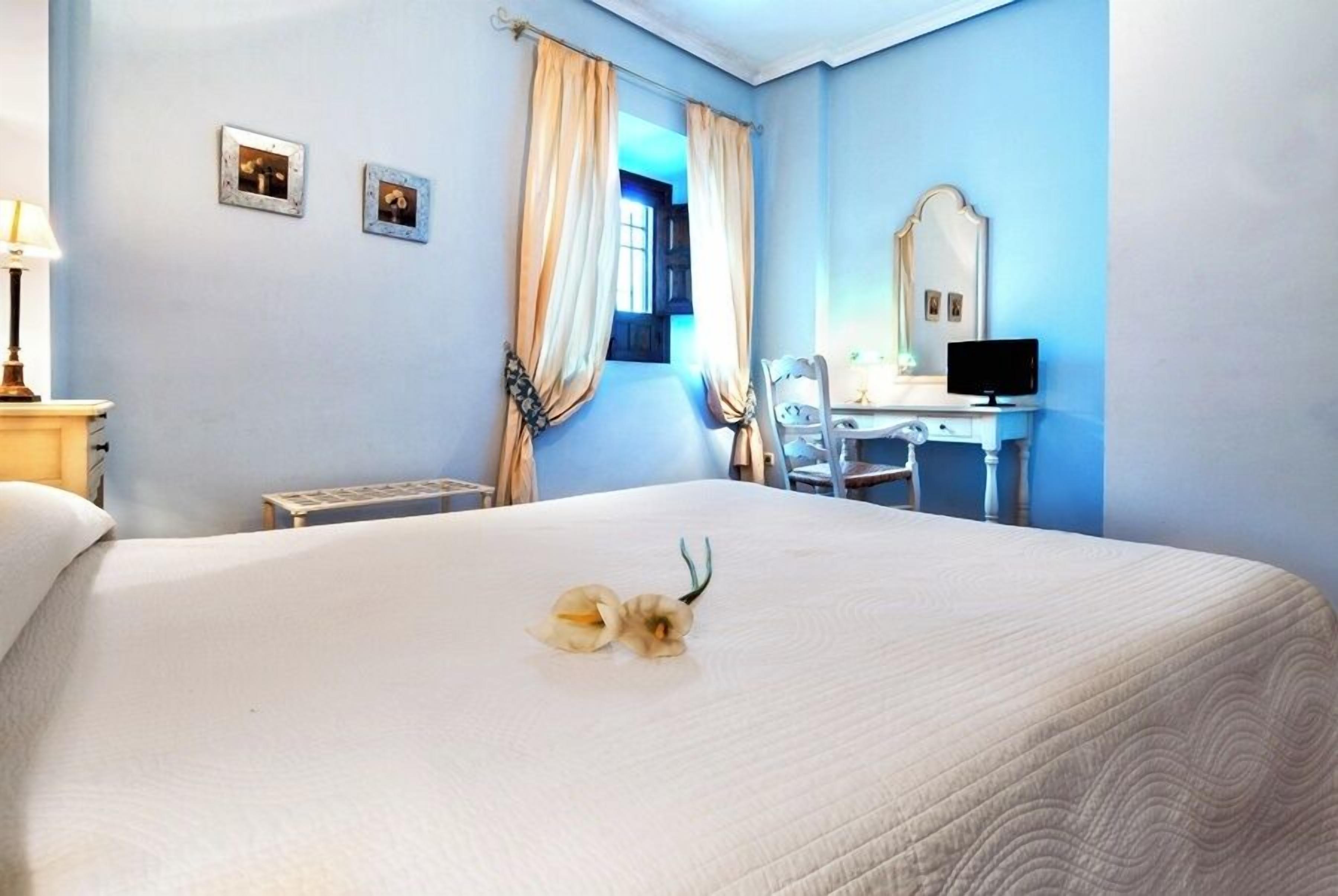 1 bedroom, Select Comfort beds, in-room safe, free WiFi
