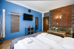 Suite junior, 1 habitación, no fumadores, bañera | Escritorio, cortinas opacas, wifi gratis