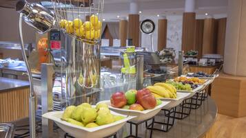 Free daily full breakfast