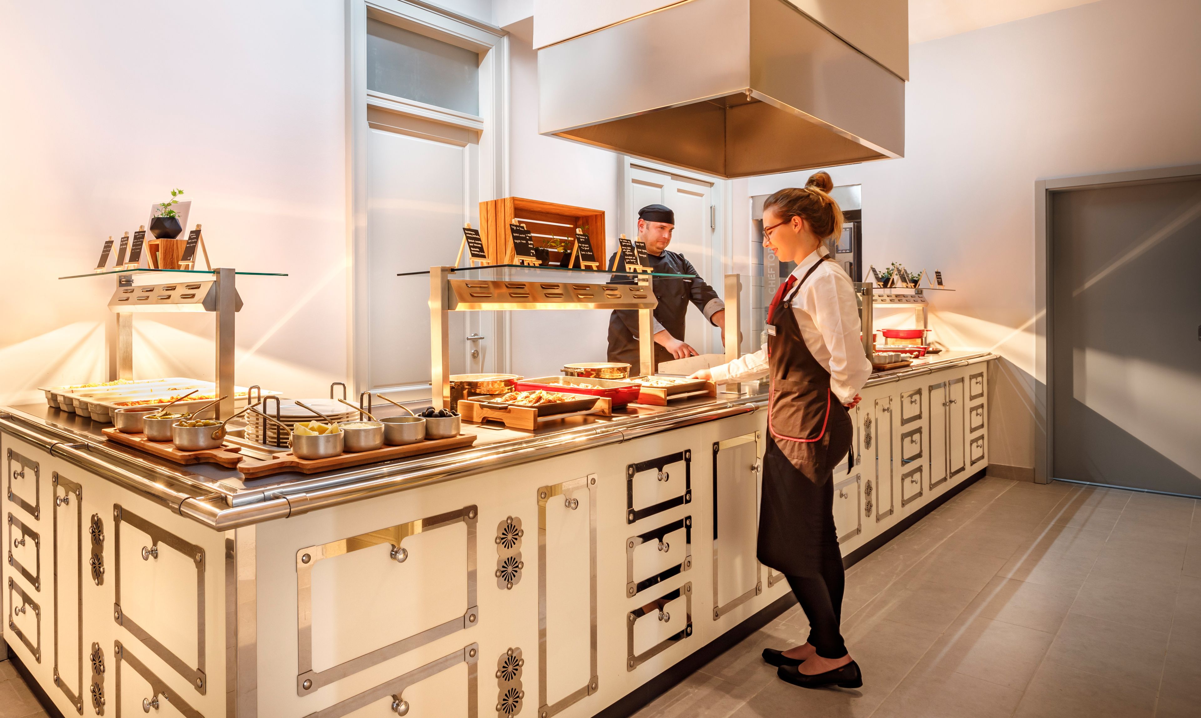 breakfast and dinner served, mediterranean cuisine