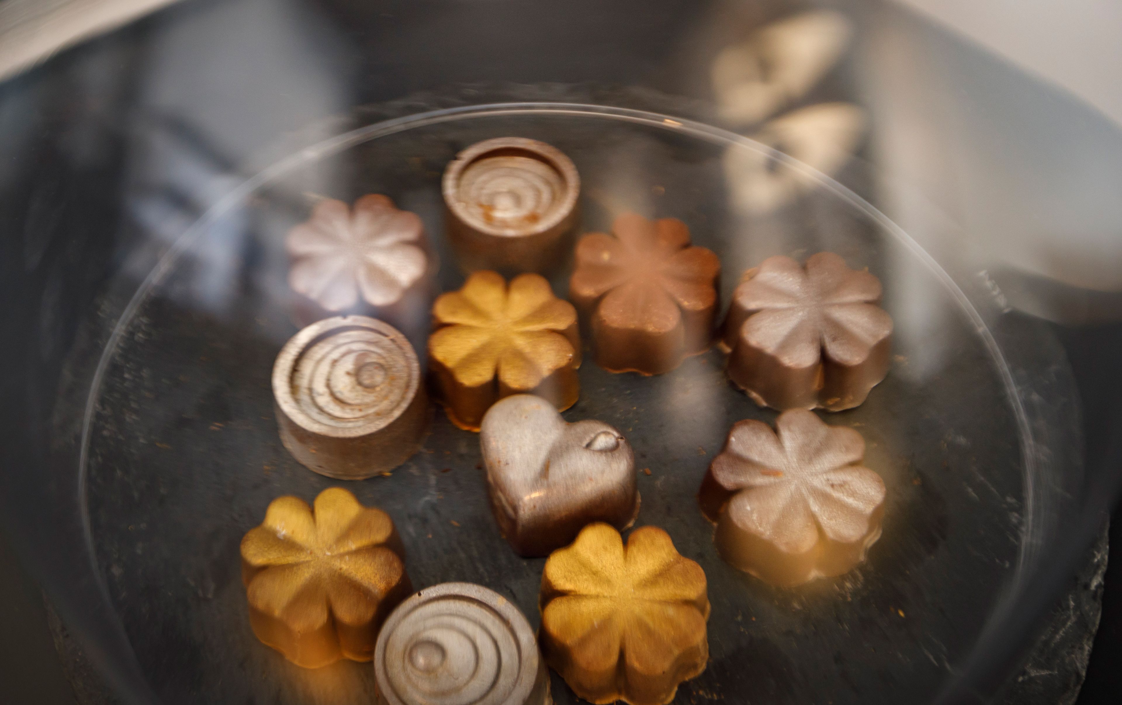 atrium room | minibar, in-room safe, desk, iron/ironing board