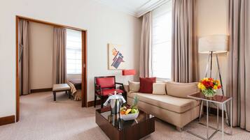 Quarto família | Roupas de cama premium, camas com colchões pillow-top, frigobar