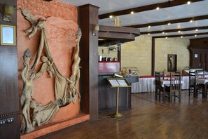 Restaurant - Beirut Hotel (Cairo)
